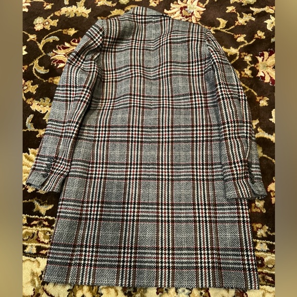 Zara Gray Plaid Coat - Picture 3 of 7